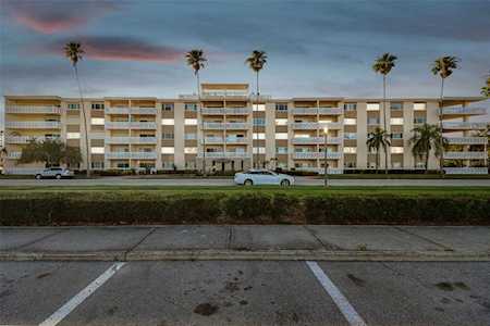 1200 N Shore Dr NE #204 St. Petersburg, FL 33701