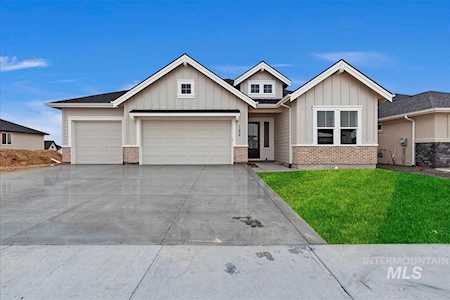 1256 W Eiger Drive Nampa, ID 83686
