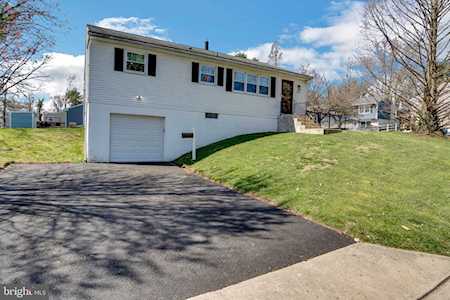 202 E Holly Oak Rd Wilmington, DE 19809