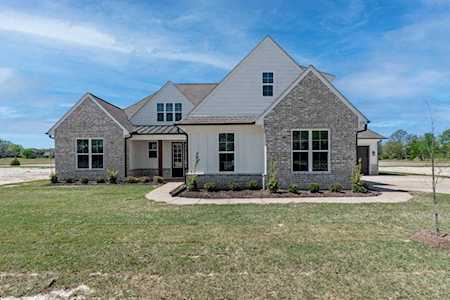 6351 Bevan Lake Dr Arlington, TN 38002