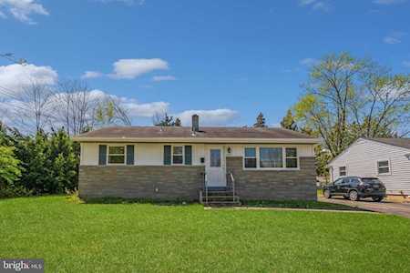 607 Fairmount Dr Glassboro, NJ 08028