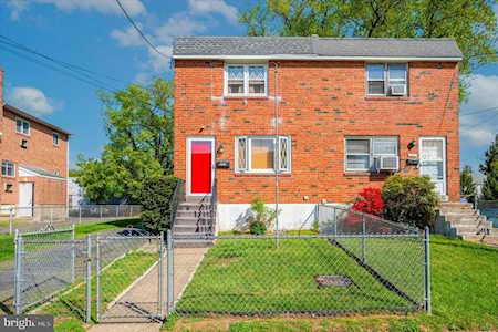 433 Powhattan Ave Essington, PA 19029