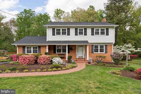 12107 Wayland St Oakton, VA 22124