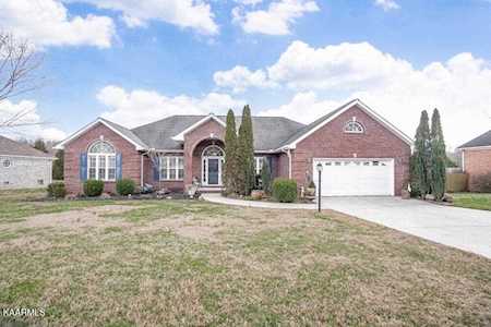 260 Preston Circle Jacksboro, TN 37757