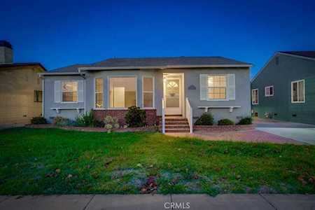 4250 Deeboyar Ave Lakewood, CA 90712