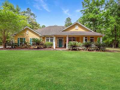 32 Maria Del Carmen Ln Crawfordville, FL 32327
