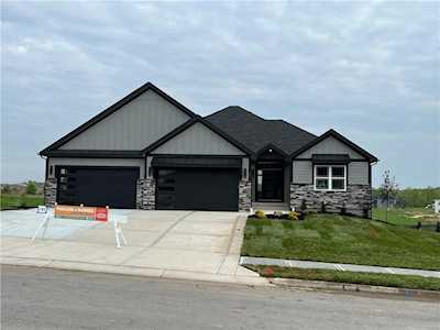 801 Major Rd Blue Springs, MO 64014