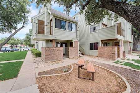 3109 Sondra Drive #205 Fort Worth, TX 76107