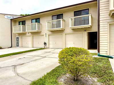 6287 92nd PLACE N #2704 Pinellas Park, FL 33782