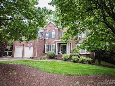 2323 Bonnie Butler Way Charlotte, NC 28270