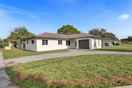 1501 NW 55th Ave Lauderhill, FL 33313