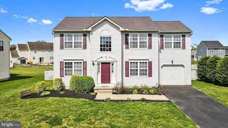 77 Tracer Dr Clayton, DE 19938