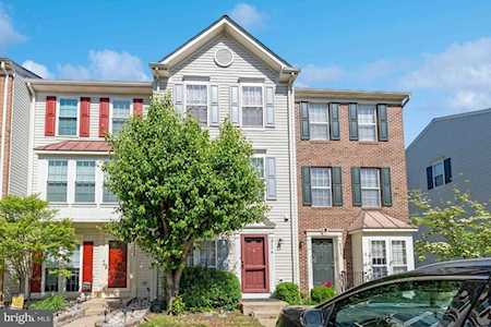 8374 Hunter Murphy Circle Alexandria, VA 22309