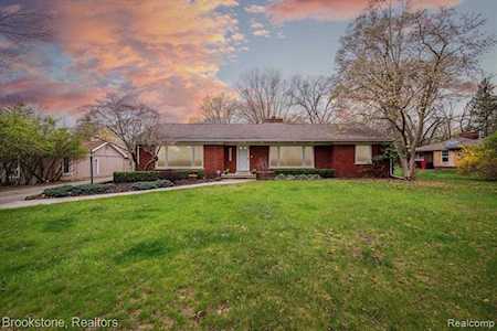 23939 W Mcallister St Southfield, MI 48033