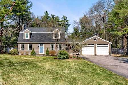 13 Lillian Way Carver, MA 02330