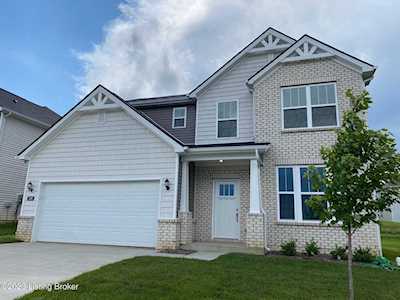 320 Vildana Ct Shelbyville, KY 40065