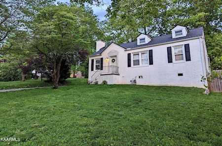 1615 Cherry Dr Maryville, TN 37804