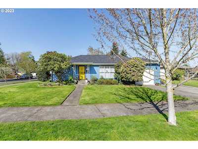 4318 SE Malden ST Portland, OR 97206