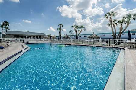 5247 81st St N #4 St. Petersburg, FL 33709