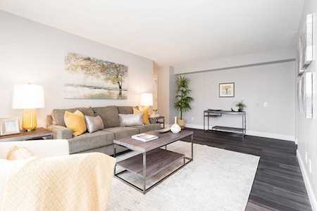 939 11th Avenue S #2 Hopkins, MN 55343