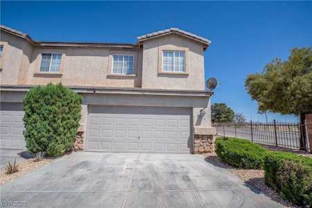 2136 Betty Davis St Las Vegas, NV 89142