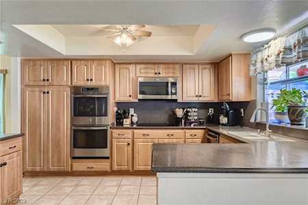 8648 Cremona Dr Las Vegas, NV 89117