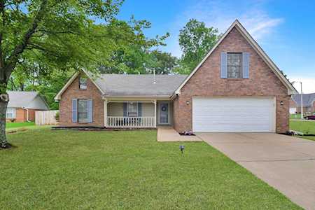 6312 Eastbrier Dr Bartlett, TN 38135