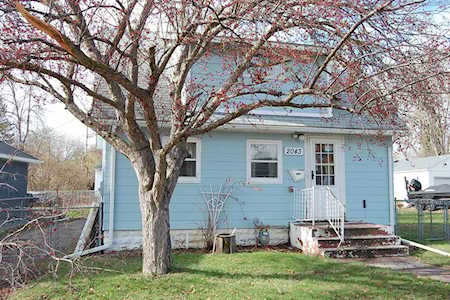 2043 Manitou Avenue Saint Paul, MN 55119