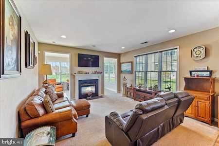 52 Larkspur Ln Smyrna, DE 19977