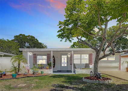 426 1st Ave NE Largo, FL 33770
