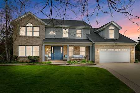 1027 Windgate Ct Naperville, IL 60540