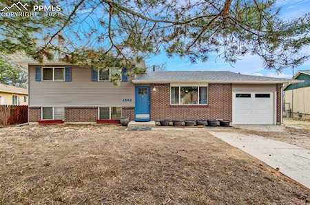 1542 Keaton Lane Colorado Springs, CO 80915