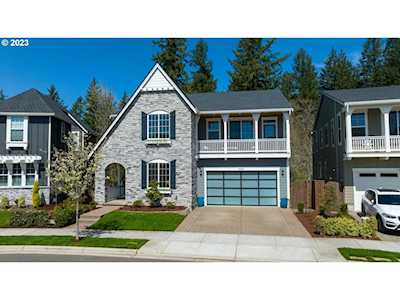 12389 NW Ashbrook DR Portland, OR 97229