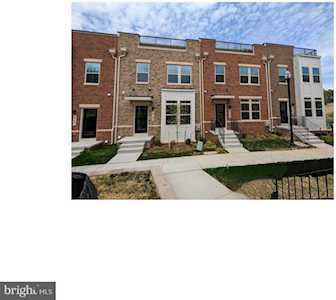 6002 Bellamy Oaks Place Hyattsville, MD 20782