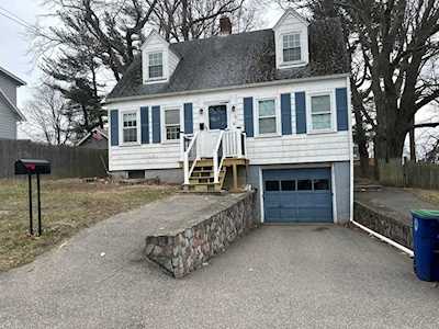 31 Pleasant View Ave Braintree, MA 02184