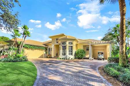 963 Barcarmil Way Naples, FL 34110