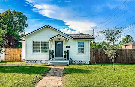 1532 27th Ave N St. Petersburg, FL 33704
