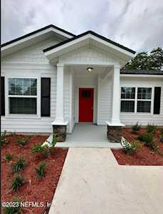 7426 Bunion DR Jacksonville, FL 32222