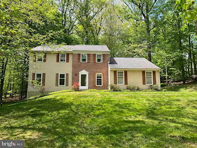 327 Firethorne Circle Exton, PA 19341