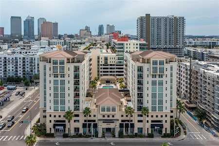 1238 E Kennedy Blvd #405 Tampa, FL 33602