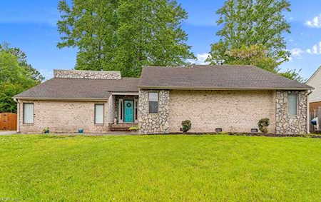 900 Grantham Ln Chesapeake, VA 23322