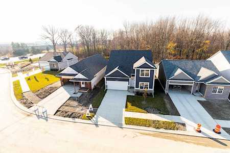 47121 Rosa Ct Chesterfield Twp, MI 48047