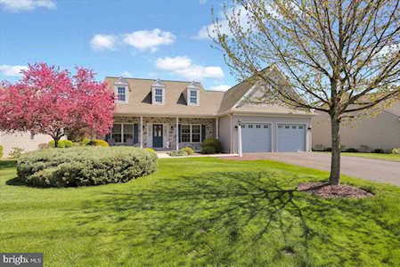 171 Copper Beech Ln Womelsdorf, PA 19567