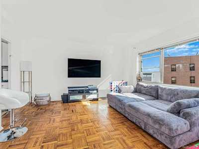 5 Fordham Hill Oval #15E Bronx, NY 10468