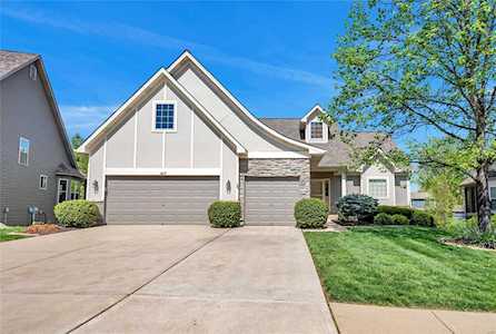 1627 Prospect Village Dr Lake St Louis, MO 63367