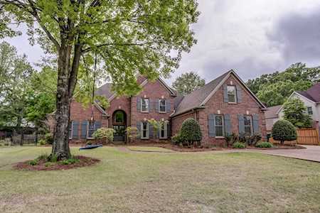 9863 S Houston Oak Dr Collierville, TN 38139