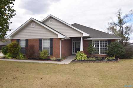 6925 Breyerton Way Owens Cross Roads, AL 35763