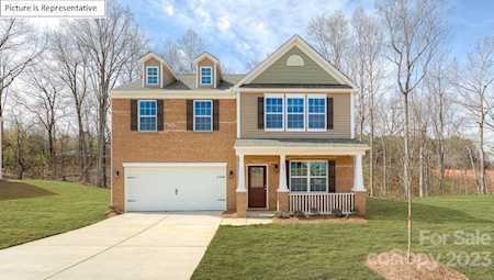 3815 Rosewood Dr Mount Holly, NC 28120