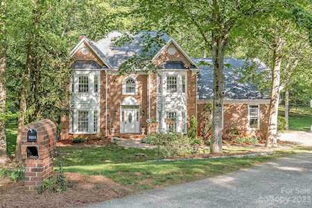 5200 Silchester Ln Charlotte, NC 28215