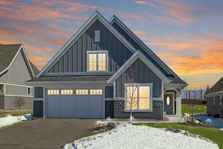 113 Lakeshore Circle Waconia, MN 55387